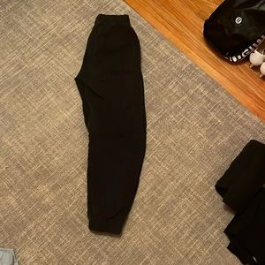 Brandy Melville Rosa Sweatpants